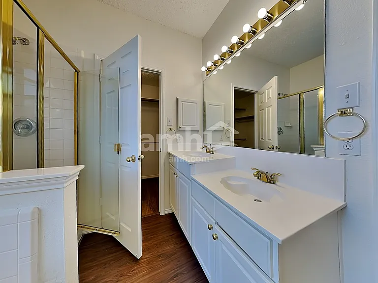 5820 Vista Glen Ln — Photo 13