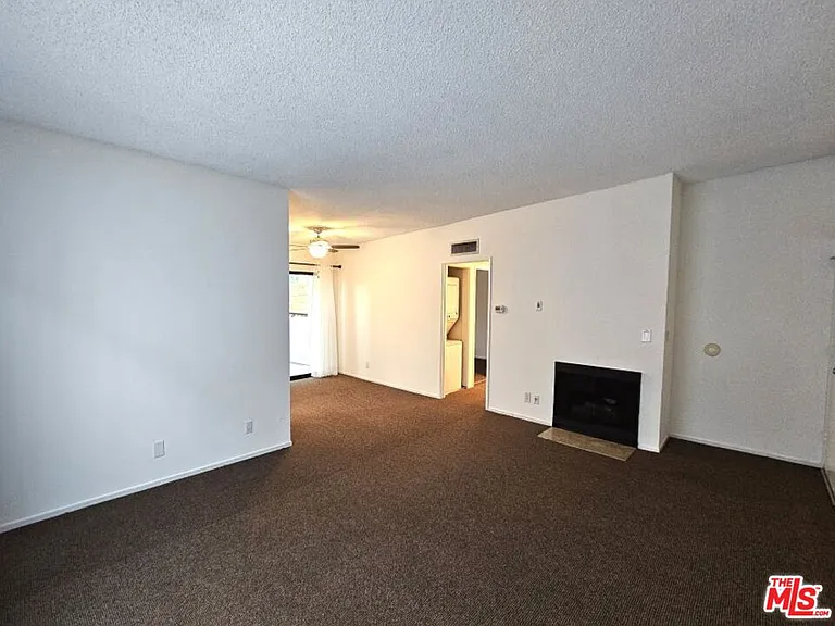2349 S Bentley Ave #8 — Photo 7