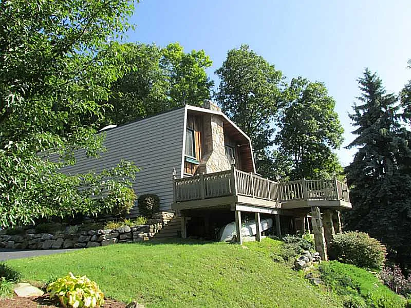 147 Alpine Rd photo 1