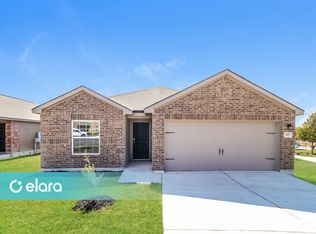 317 Silvercrest Ln, Jarrell, TX 76537