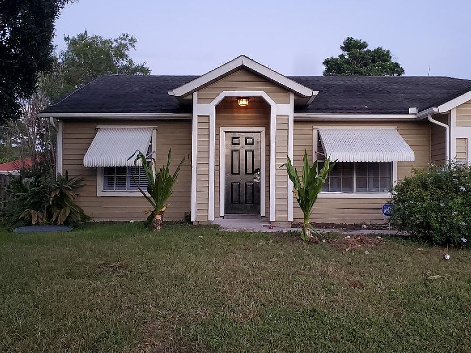 1st image of 4425 SW Cacao Street