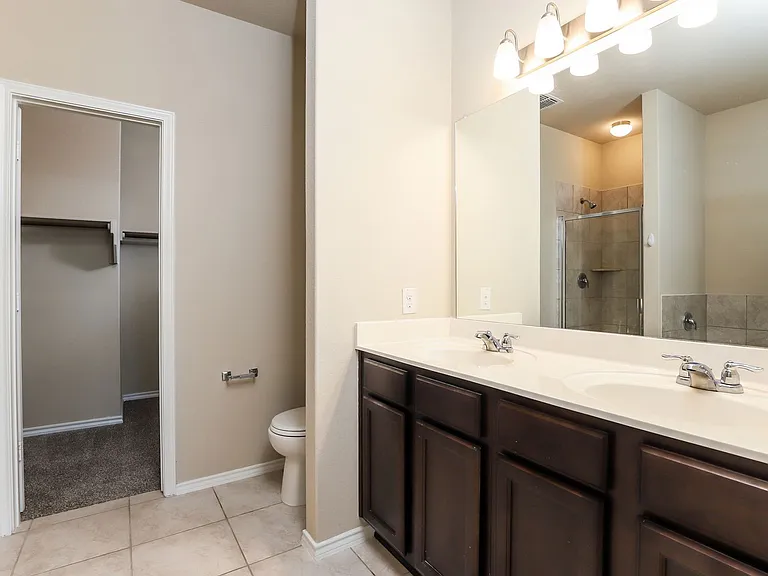 10906 Airmen Dr — Photo 11