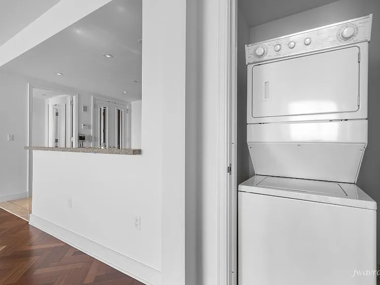 765 Market St #33H — Photo 19