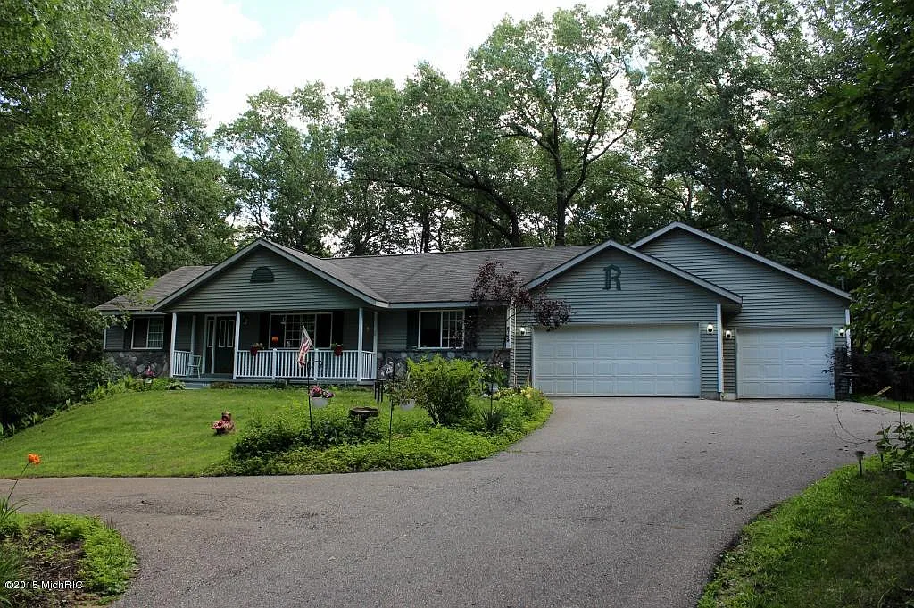 4287 W North River Dr photo 1
