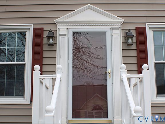 3rd image of 5121 Reids Pointe Rd