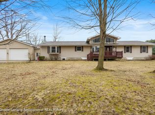 9901 Friegel Rd, Perry, MI 48872