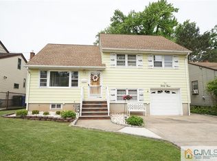 33 Columbia Ave, Colonia, NJ 07067