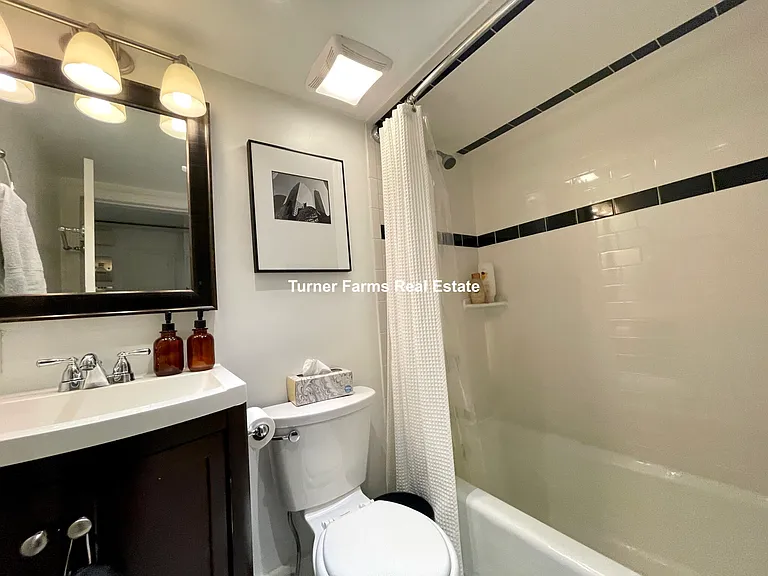 113 Beacon St #B — Photo 5