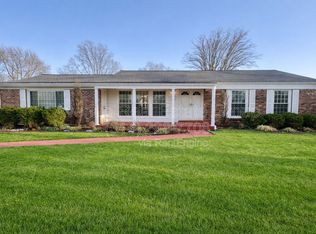 412 Claymont Dr, Ballwin, MO 63011
