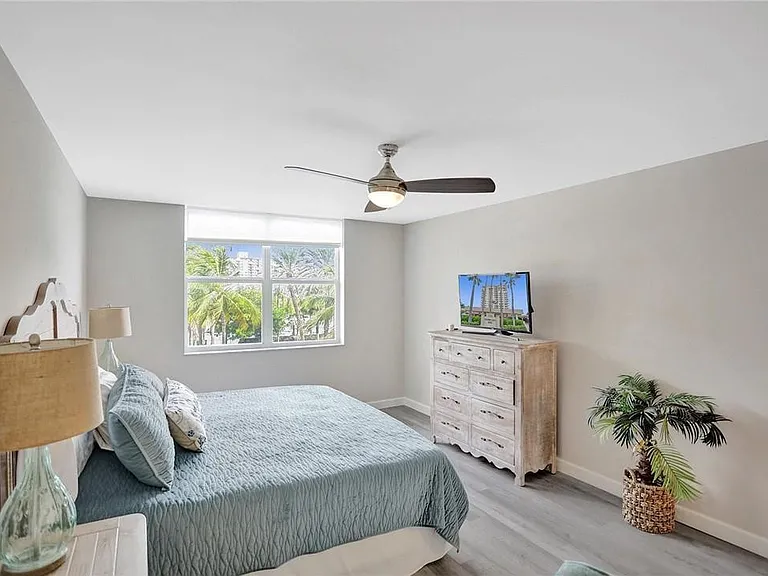 5200 N Ocean Blvd #310B — Photo 23
