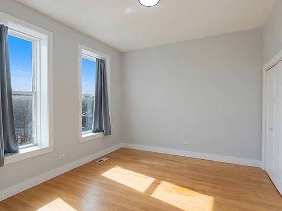 4th image of 932 N Richmond St