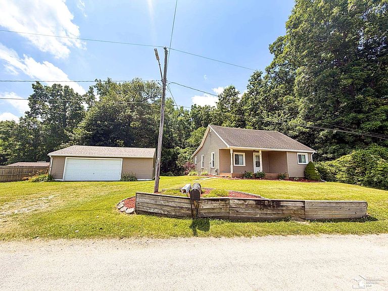 Listing photo 4