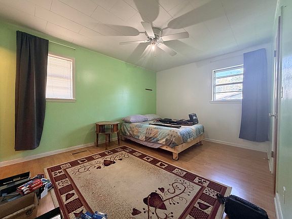 3rd image of 218 Broyles Rd