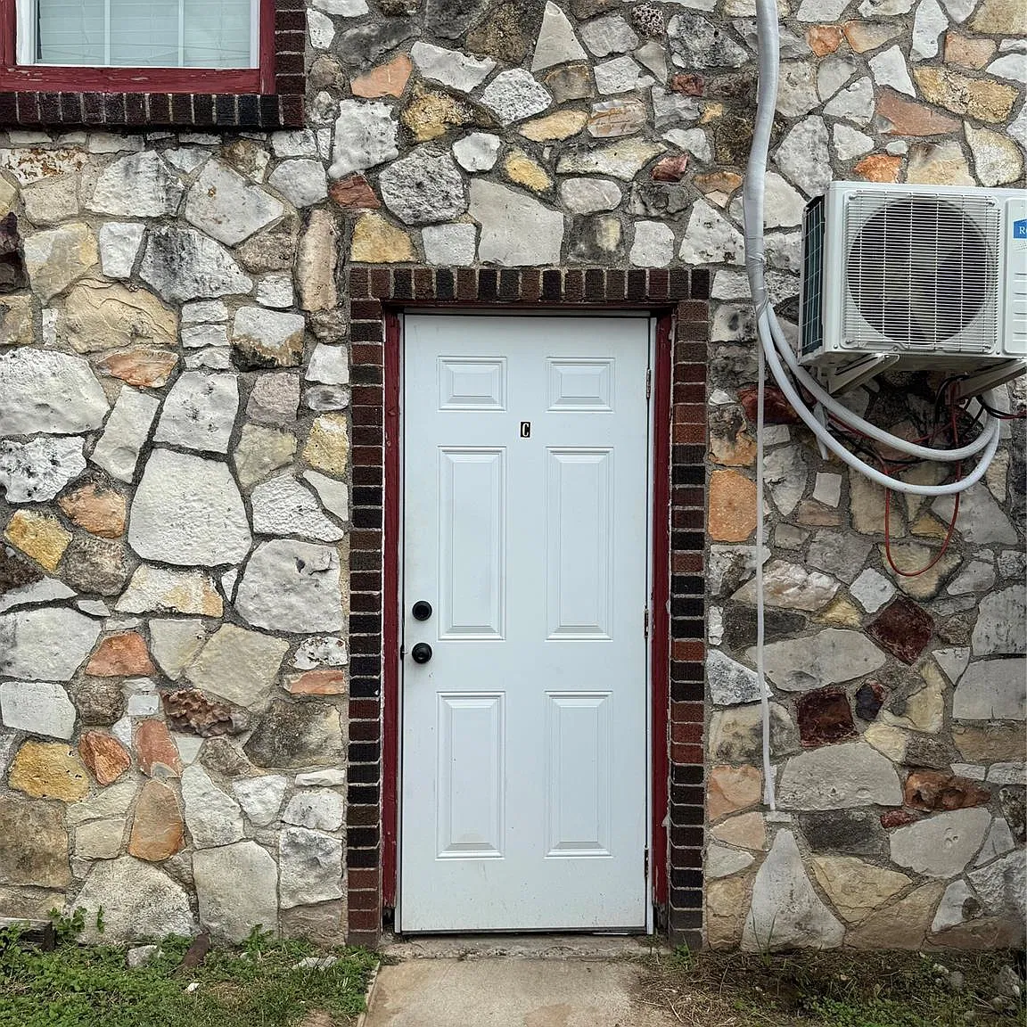 1 bed, 1.0 bath, 550 sqft, $800 — Photo 4