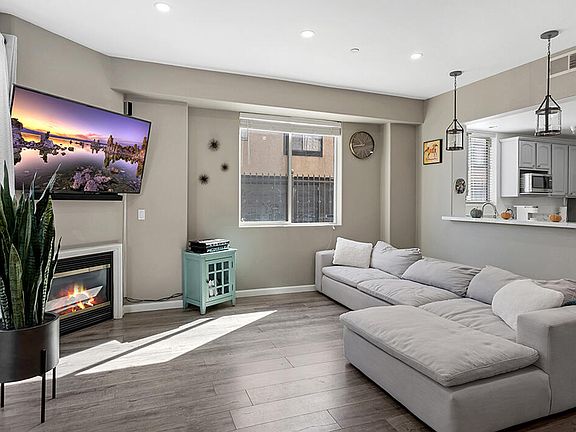 5th image of 14415 Plummer St APT 6
