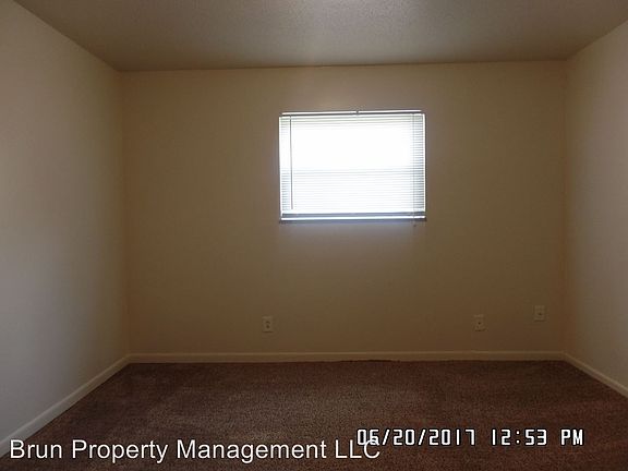 3rd image of 2716 Holbrook Dr APT 2