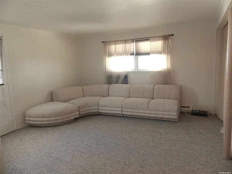 39 Altmar Ave — Photo 9
