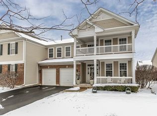 531 Mayborne Ln, Geneva, IL 60134