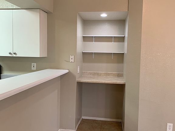 3rd image of 2032 Mesquite Ln #D104