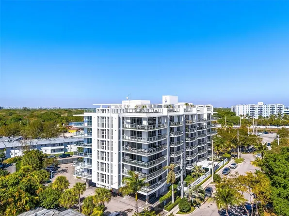13800 Highland Dr #302, North Miami Beach, FL 33181