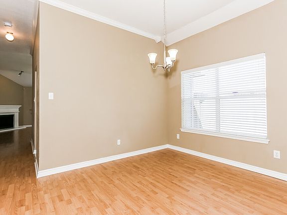 5th image of 2853 Saint Croix Ave