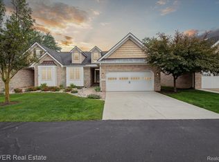 15728 Hunter Grv #17, Livonia, MI 48154