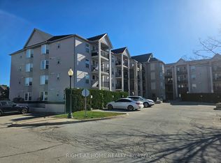 1421 Walkers Line #103, Burlington, ON L7M4P4