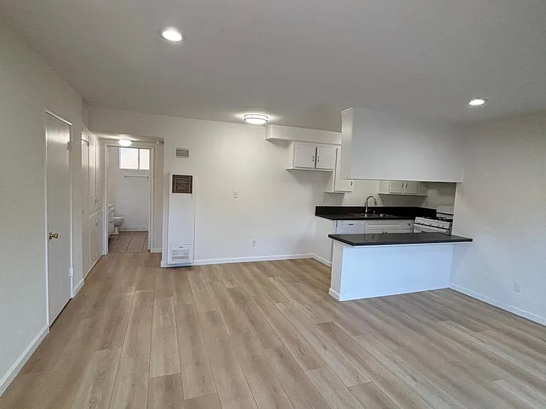 1724 Peyton Ave #D — Photo 2