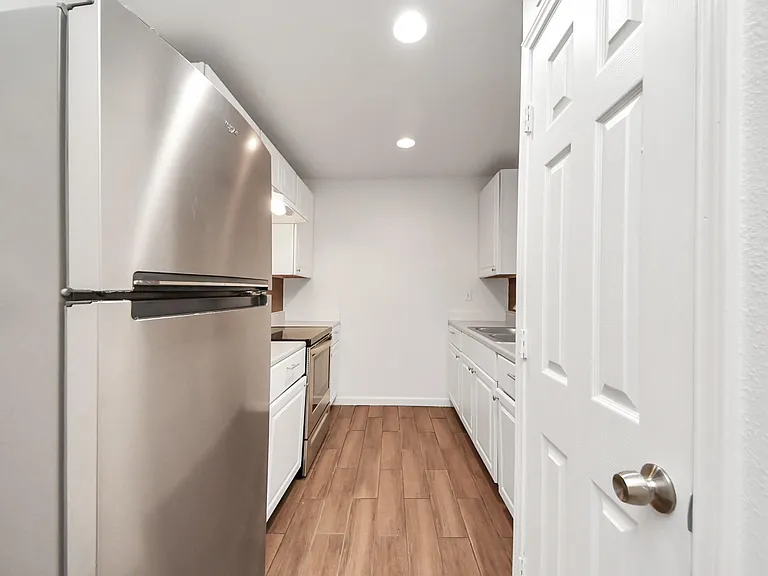12068 Beechnut St #C — Photo 13