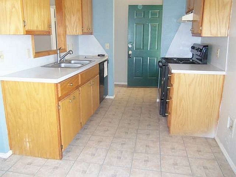 1st image of 8507 Vernon Ave