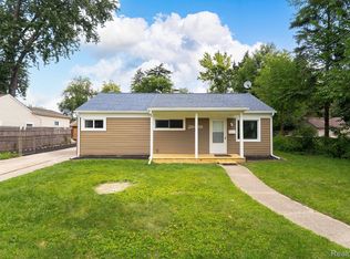 29436 James St, Garden City, MI 48135