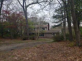 34 Whitney Gate, Smithtown, NY 11787