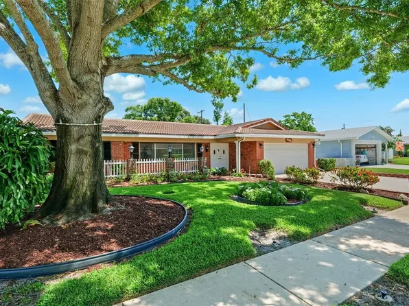 6365 32nd Ave N, Saint Petersburg, FL 33710