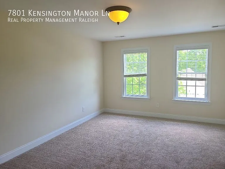 7801 Kensington Manor Ln — Photo 15