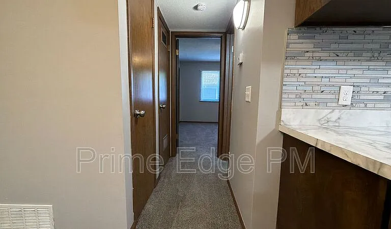 4520 Calvert St #7 — Photo 11