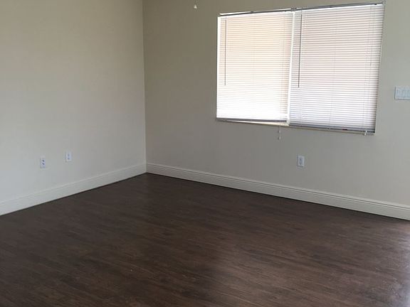 5th image of 3221 NE 8th Ct APT 201