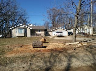 13225 Germany Rd, Fenton, MI 48430