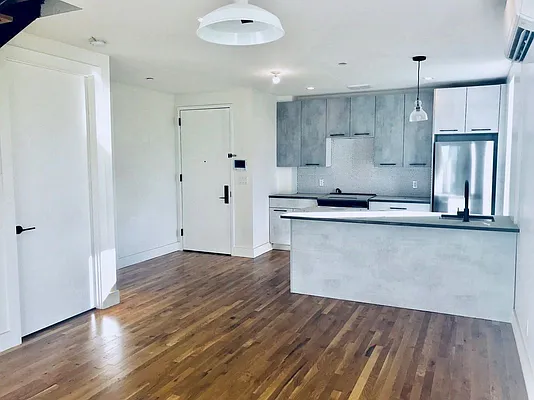 Rented by Brooklyn Group | media 20