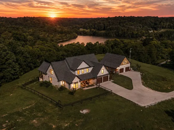 187 Harrison Ln, Manchester, TN 37355