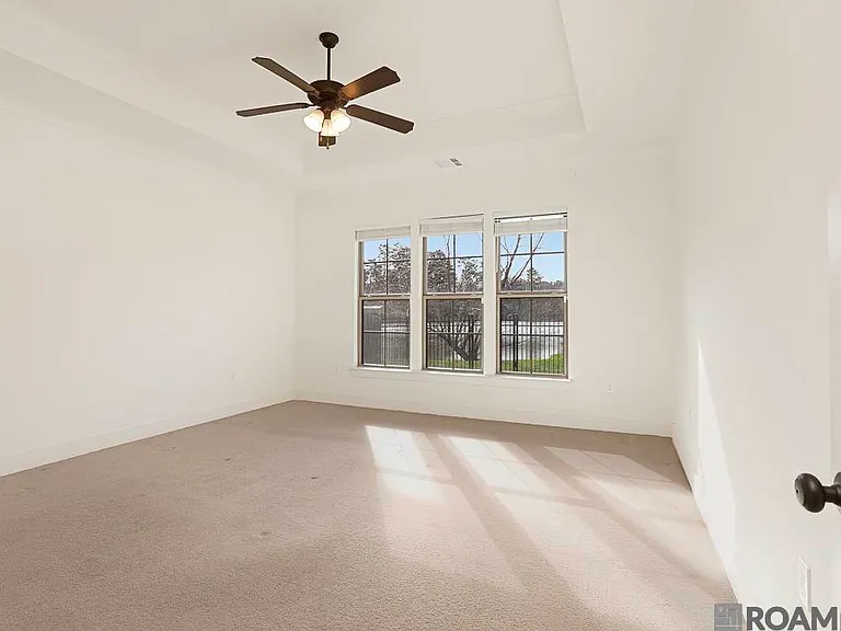 10422 Belle Isle Ln — Photo 16