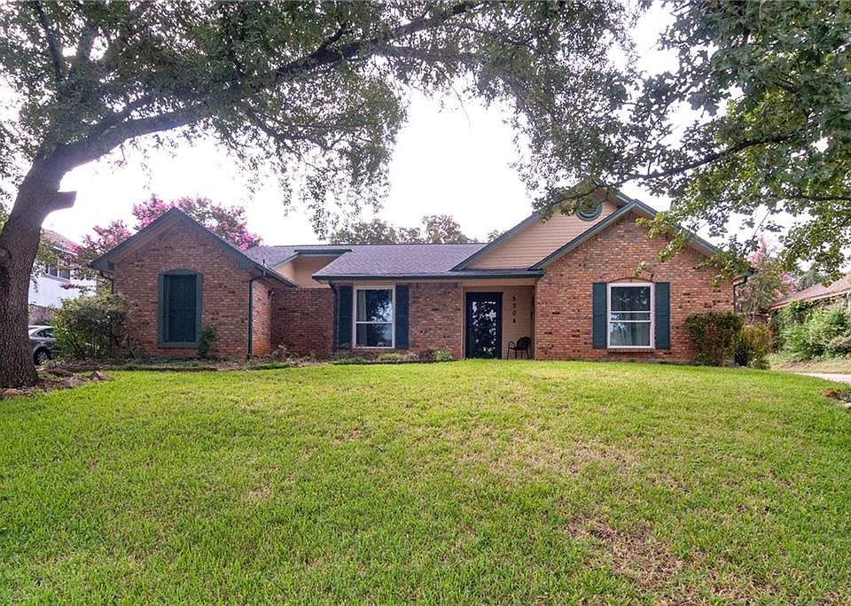 1st image of 5304 Oak Springs Dr