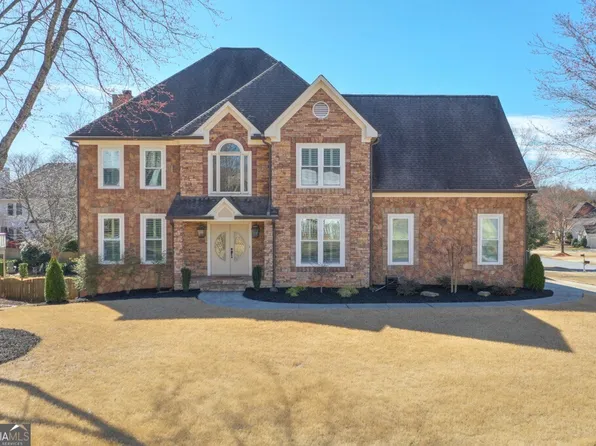 305 Hembree Grove Trce, Roswell, GA 30076