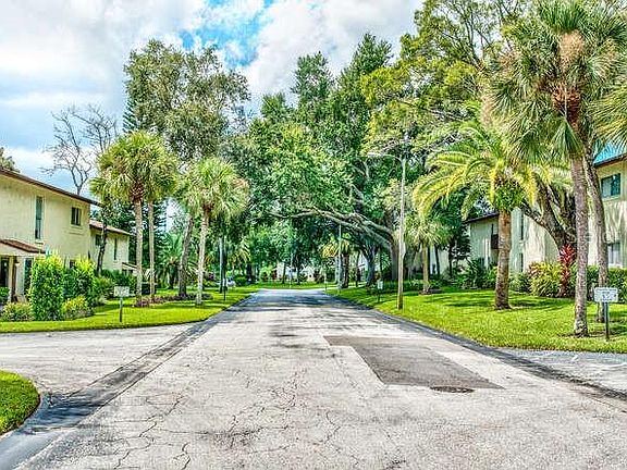5th image of 501 E Bay Dr APT 1003