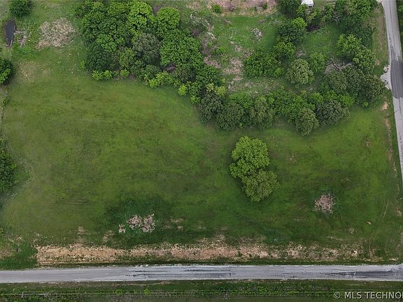 5th image of 2 Memorial Dr