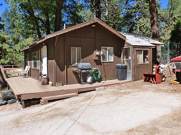 2nd image of 694 Oak Knoll Dr