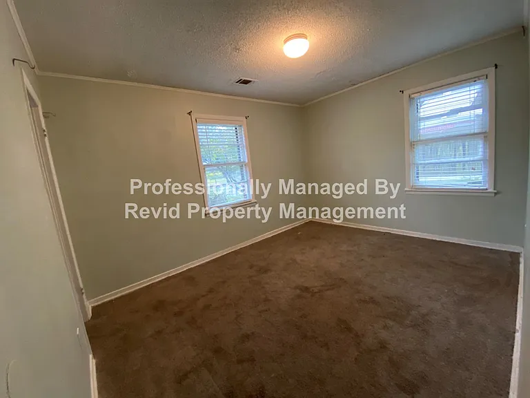 4121 Westover Ave — Photo 12