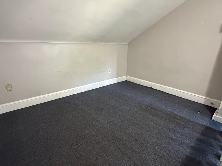 106 Home Ave — Photo 11