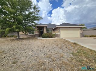 1103 E La Paloma Ln, Roswell, NM 88201