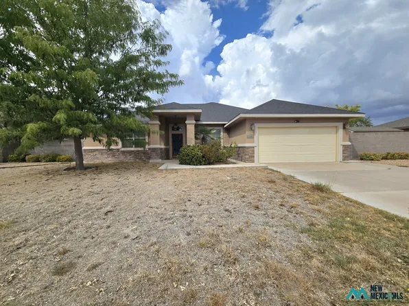 1103 E La Paloma Ln, Roswell, NM 88201