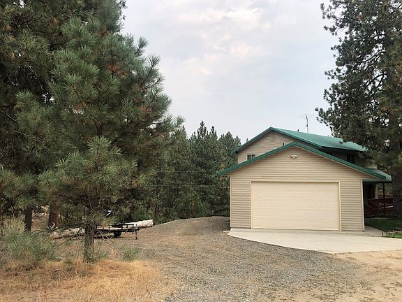 3rd image of 1496 Pine Ridge Dr